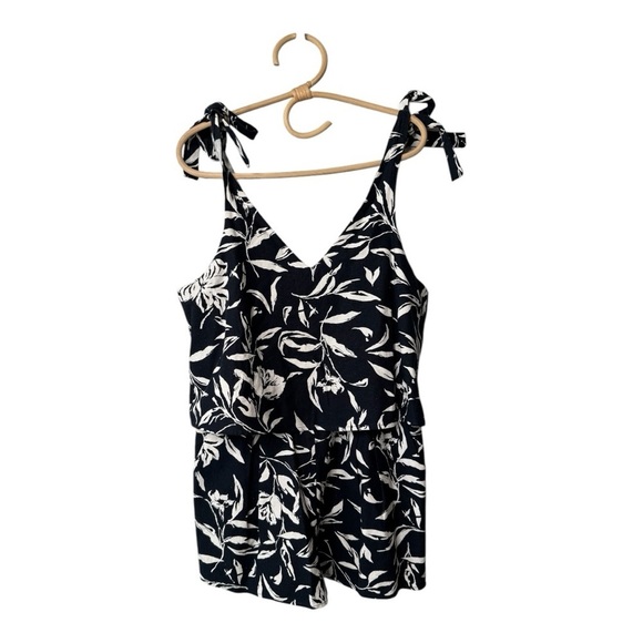J.O.A Linen Floral Romper Dark Blue White 100% Linen Sleeveless Ruffle Overlay M - Picture 2 of 16